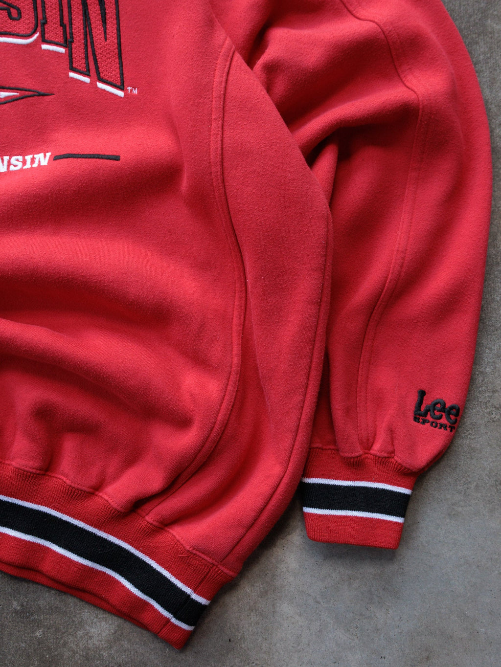 Vintage 90s Red Wisconsin Badgers Lee Sport Sweatshirt (L)