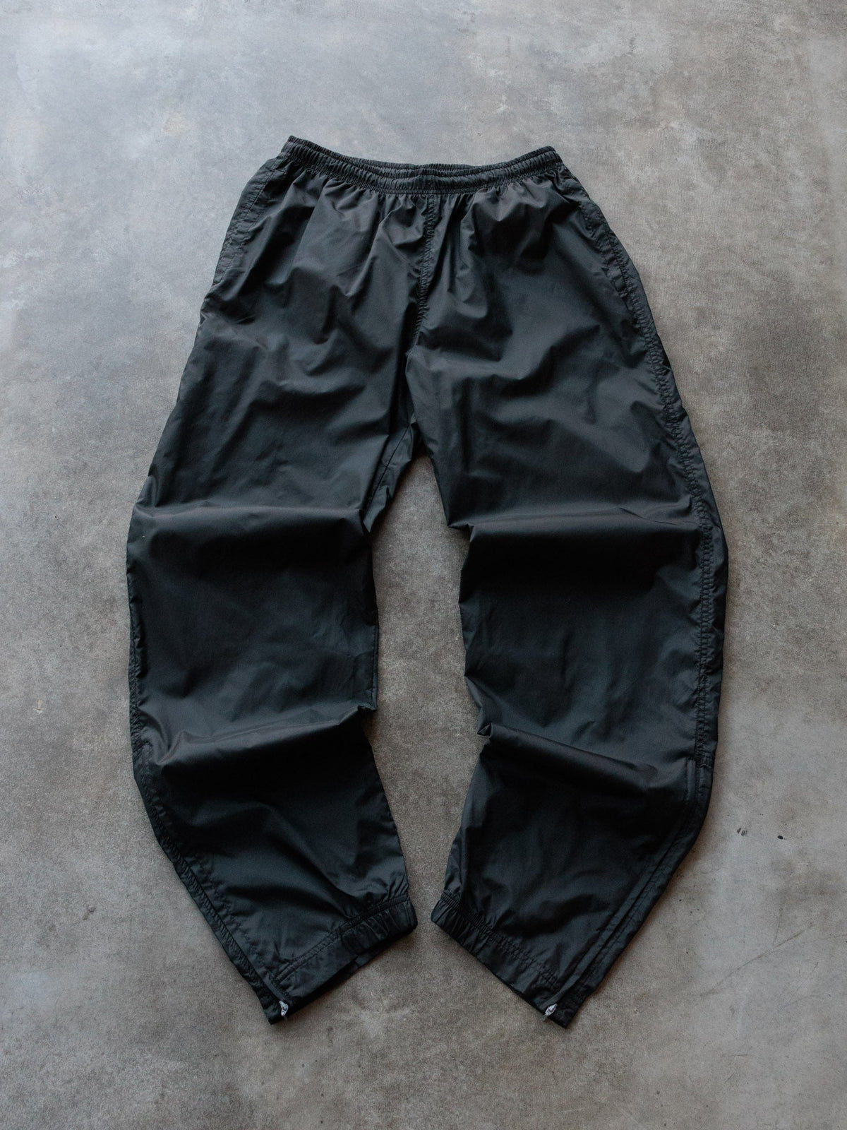 Vintage Black Nike Track Pants (L)