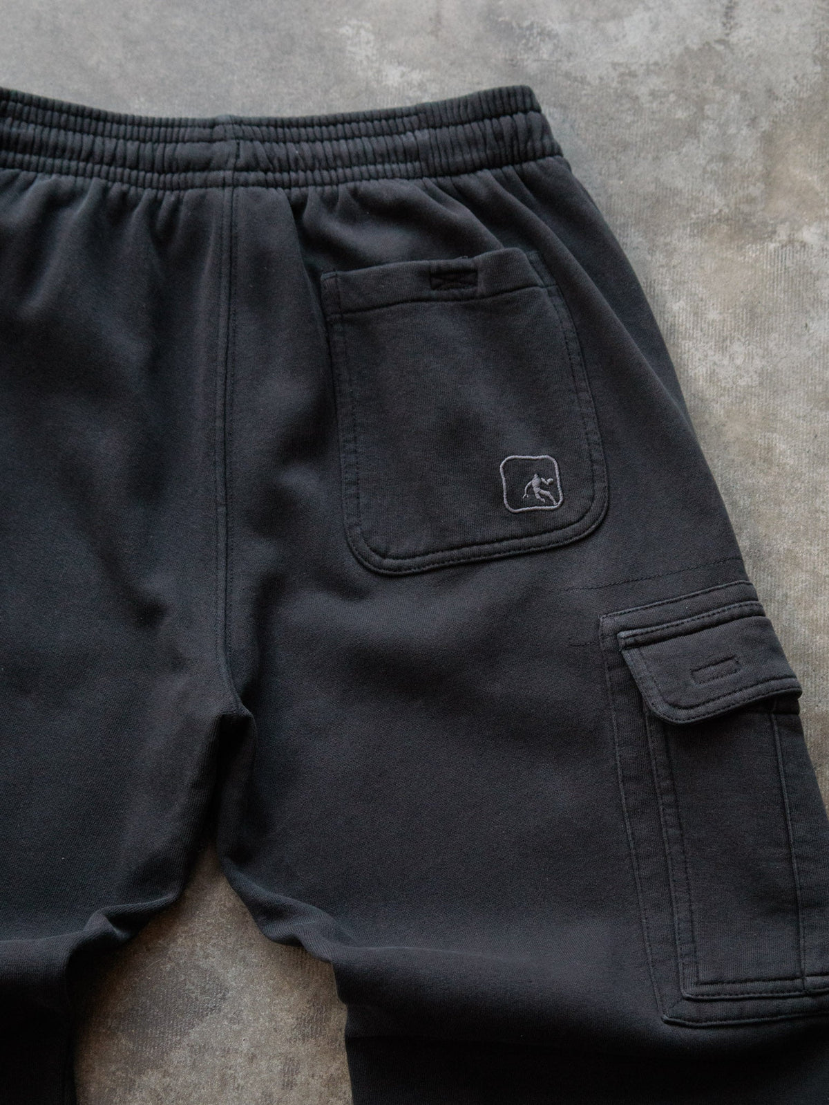 Vintage Black AND1 Cargo Sweatpants (M)