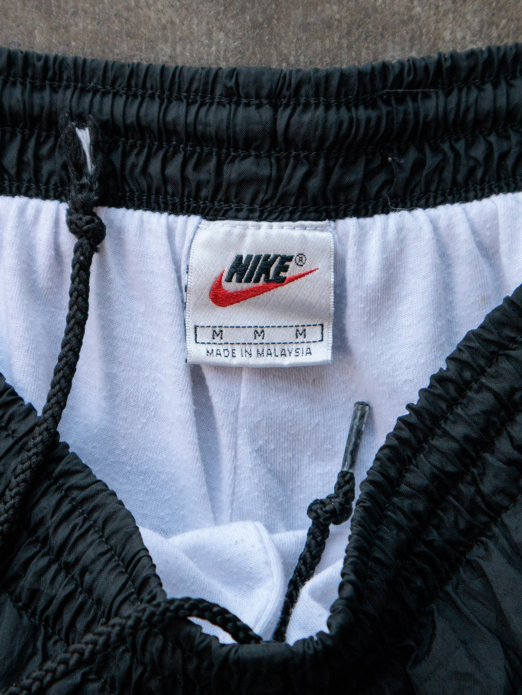 Vintage 90s Black Nike Track Pants (M)