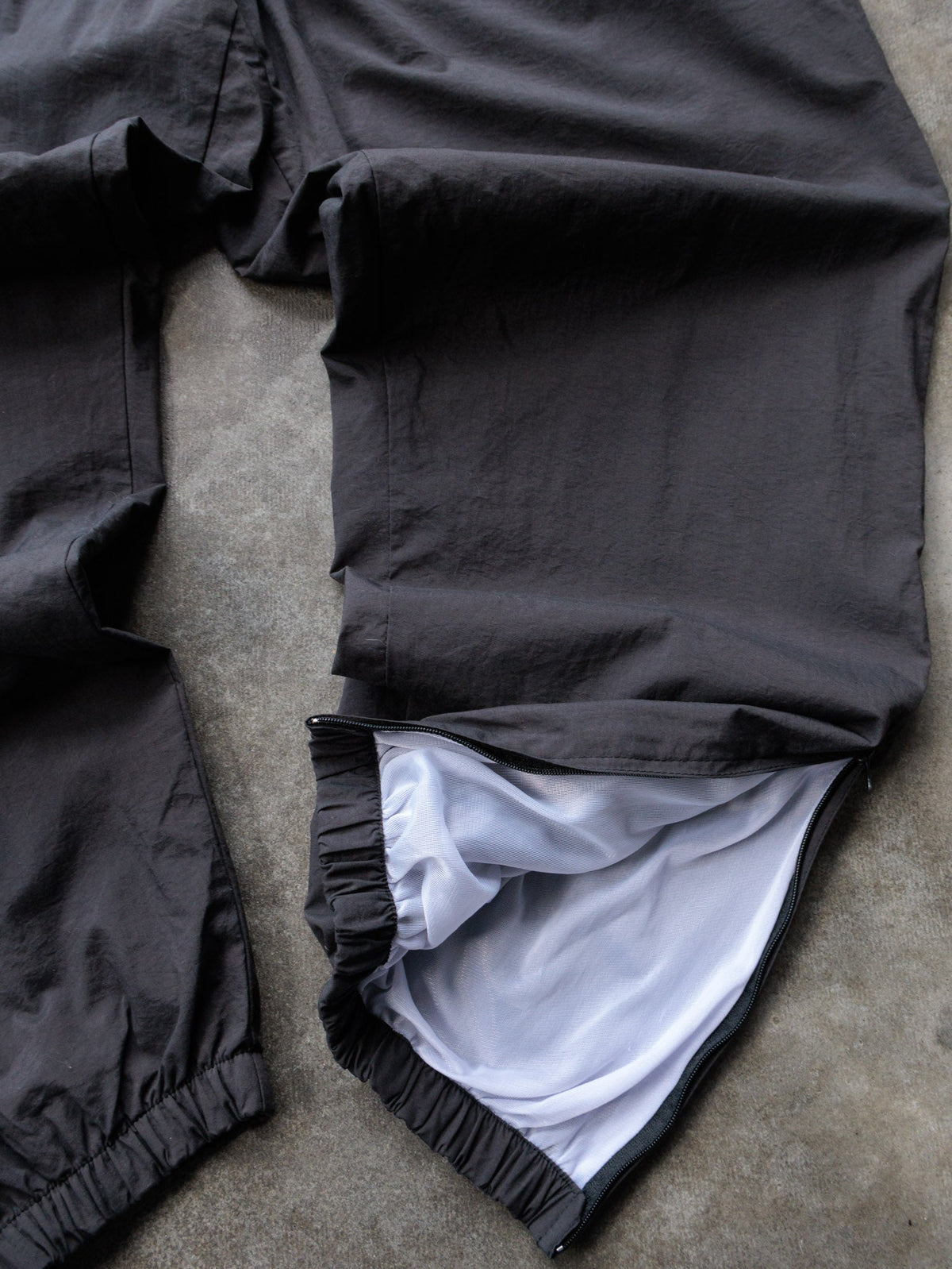 Vintage 90s Black Russell Athletic Track Pants (L)
