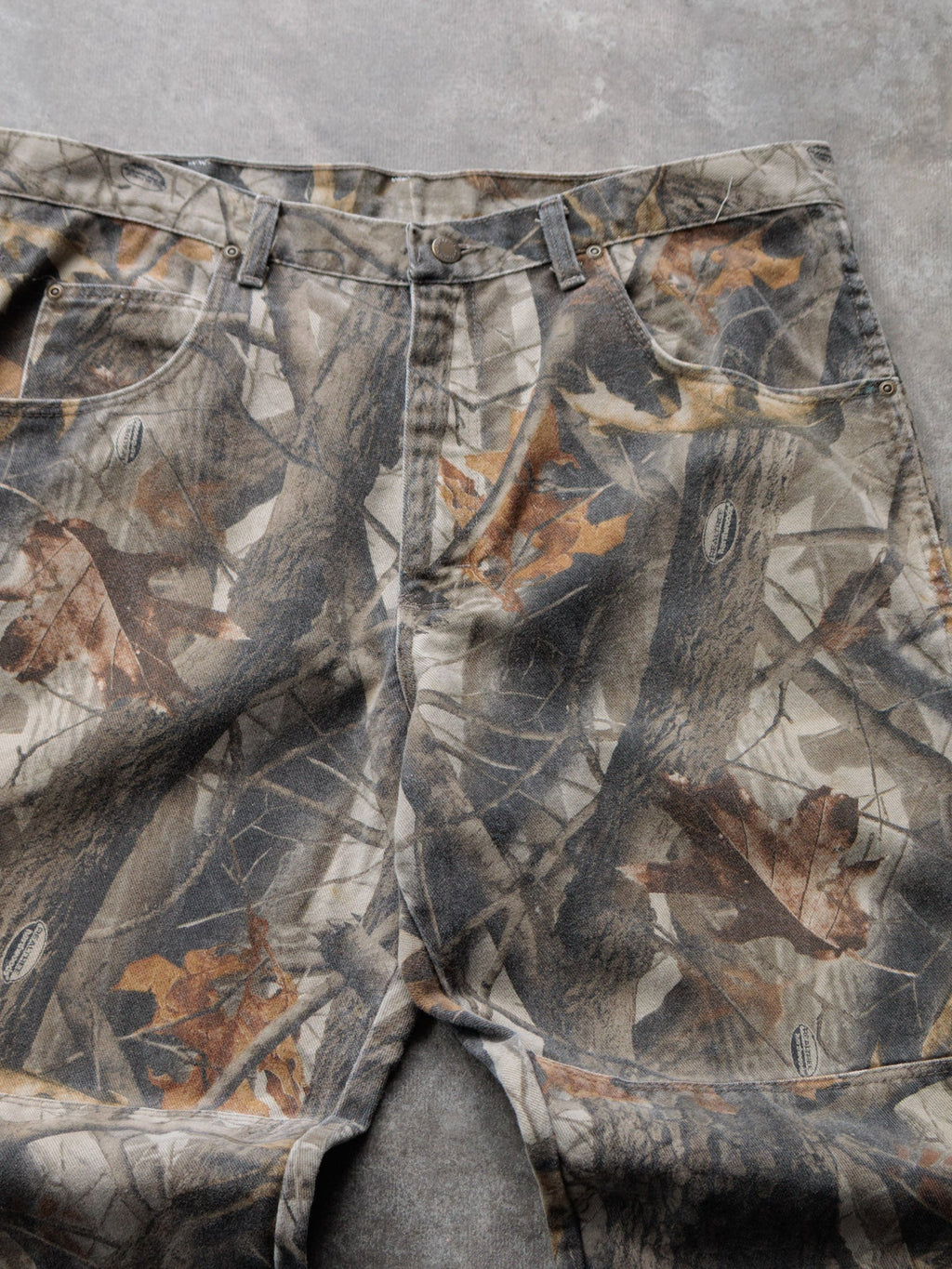 Vintage 90s Brown Realtree Hardwoods Camo Wrangler Pants (W38)