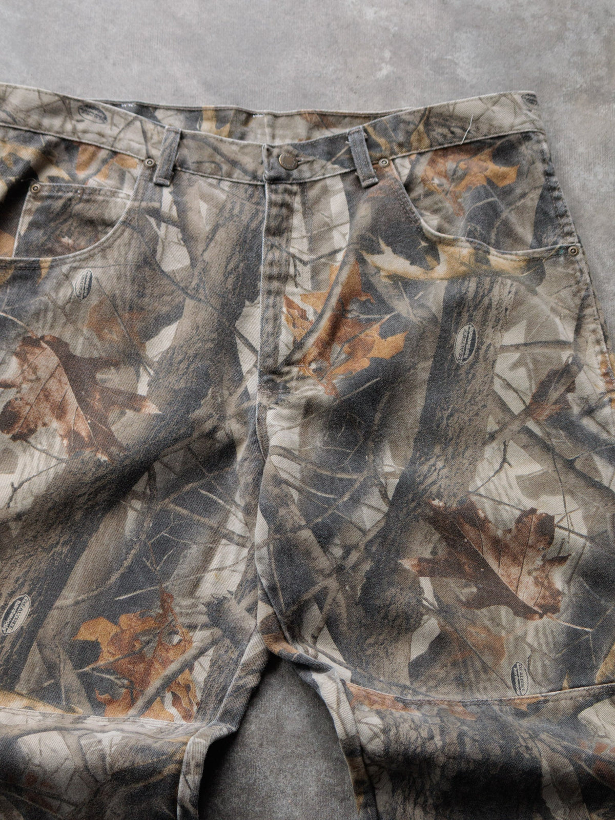 Vintage 90s Brown Realtree Hardwoods Camo Wrangler Pants (W38)