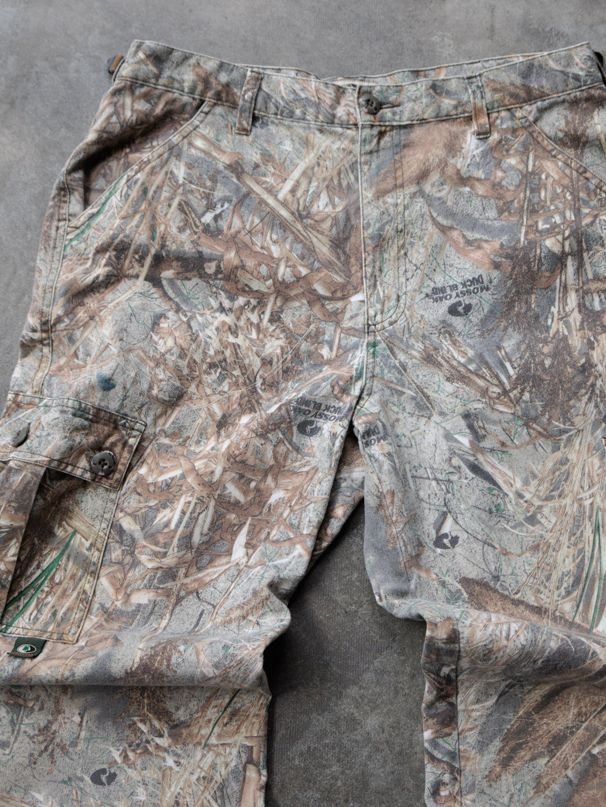 Vintage 00s Brown Mossy Oak Duck Blind Camo Cargo Pants (M)