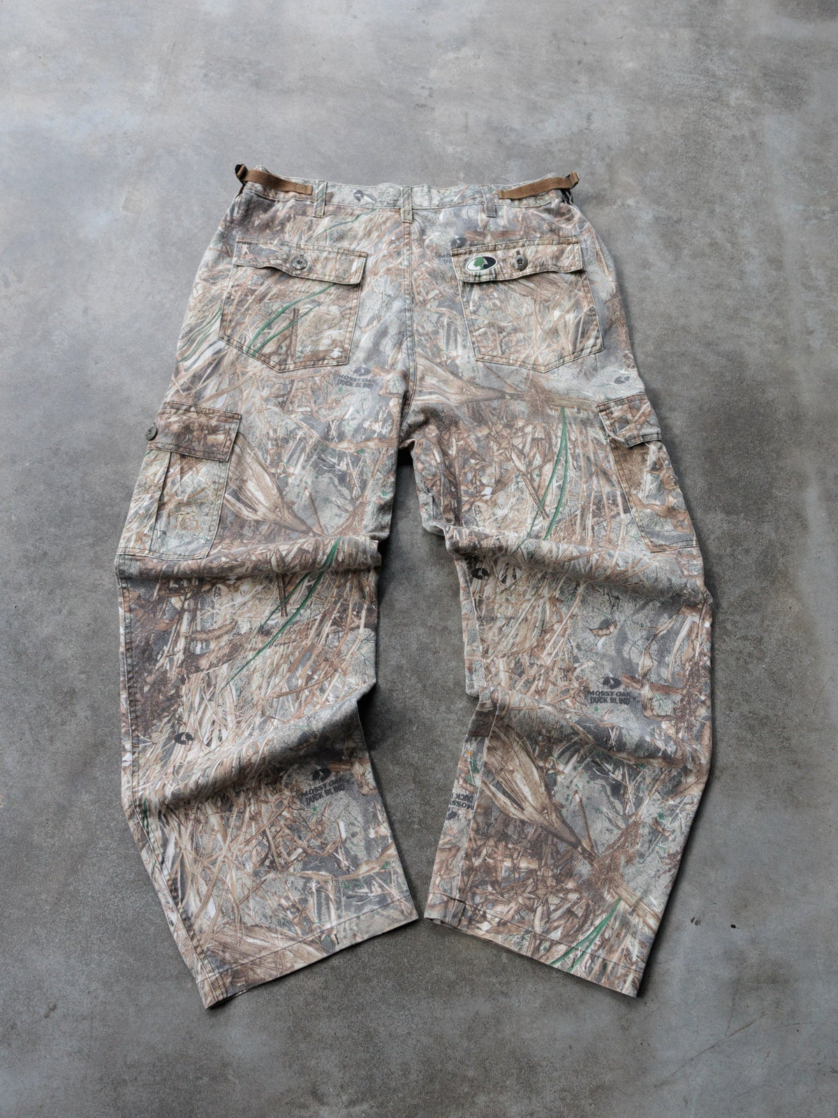 Vintage 00s Brown Mossy Oak Duck Blind Camo Cargo Pants (M)