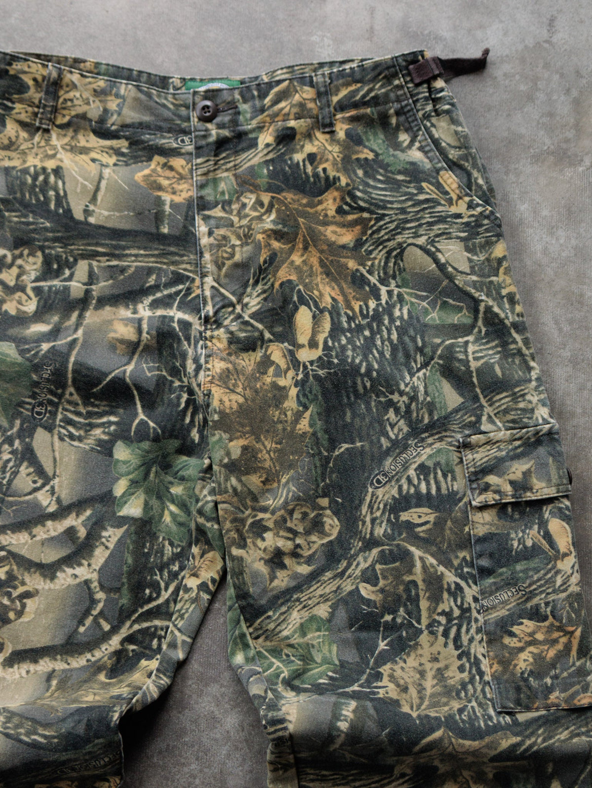 Vintage 00s Green Seclusion 3D Camo Cabela's Cargo Pants (W36)