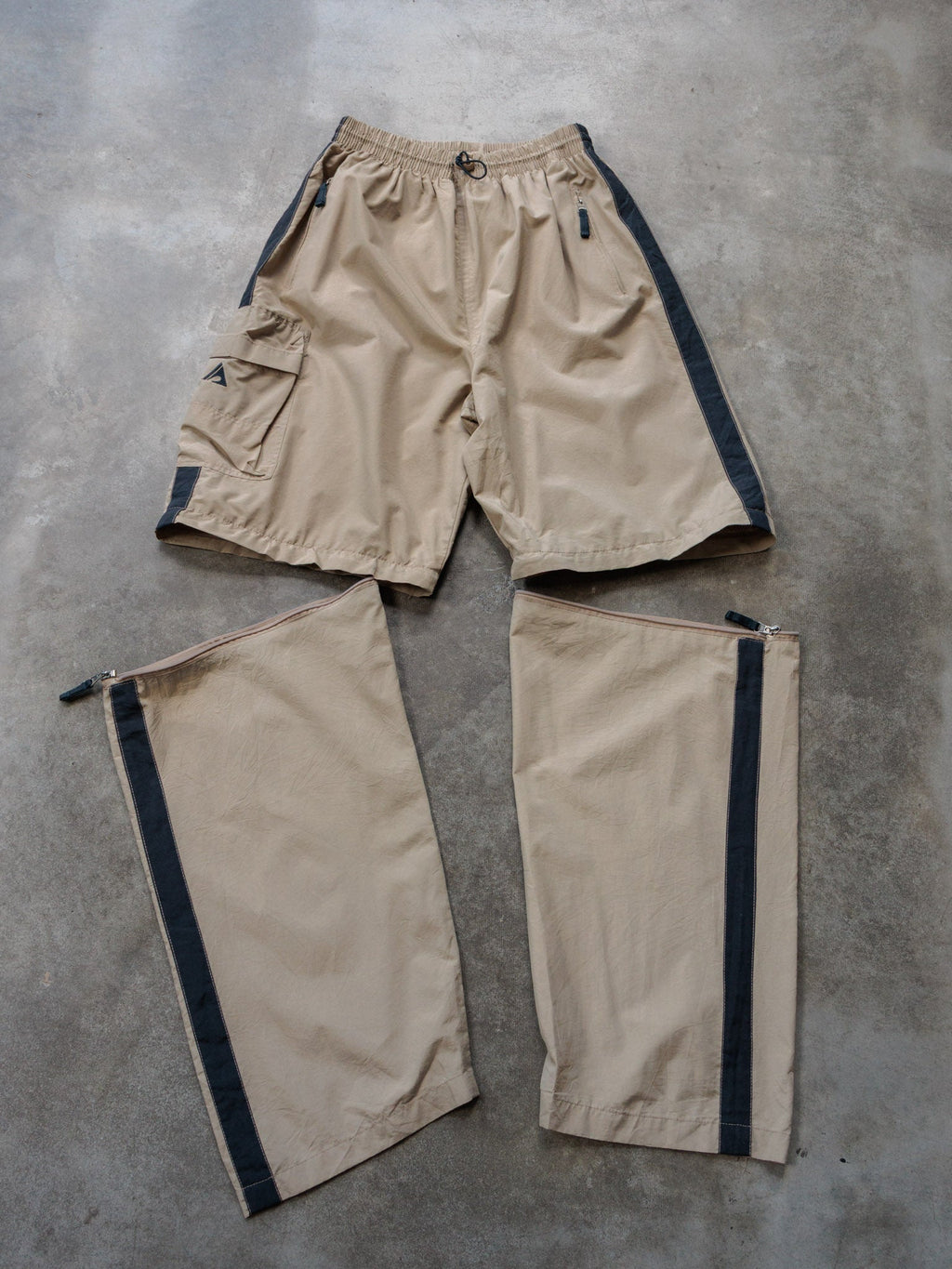 Vintage Beige Convertible Cargo Track Pants (M)