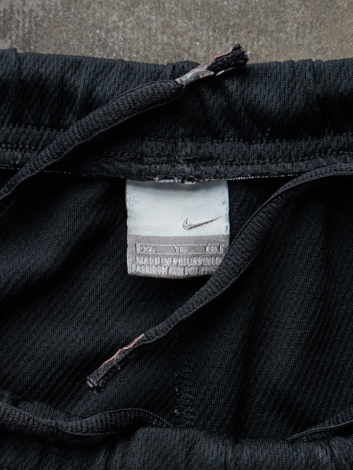 Vintage 00s Black Nike Shorts (XL)