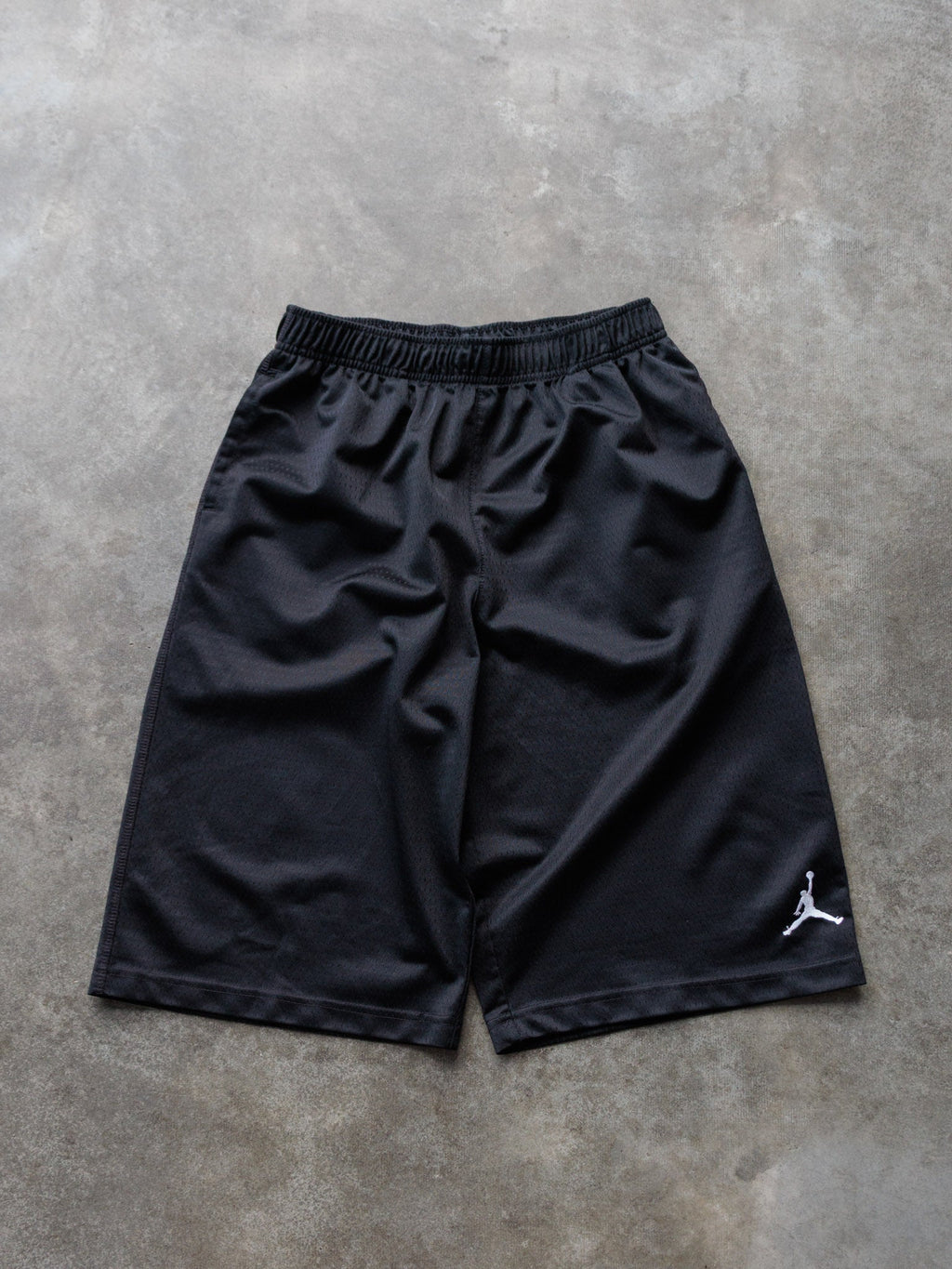 Vintage Black Jordan Basketball Shorts (14-16Y)