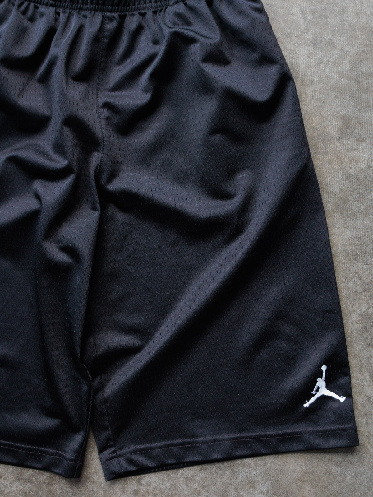 Vintage Black Jordan Basketball Shorts (14-16Y)