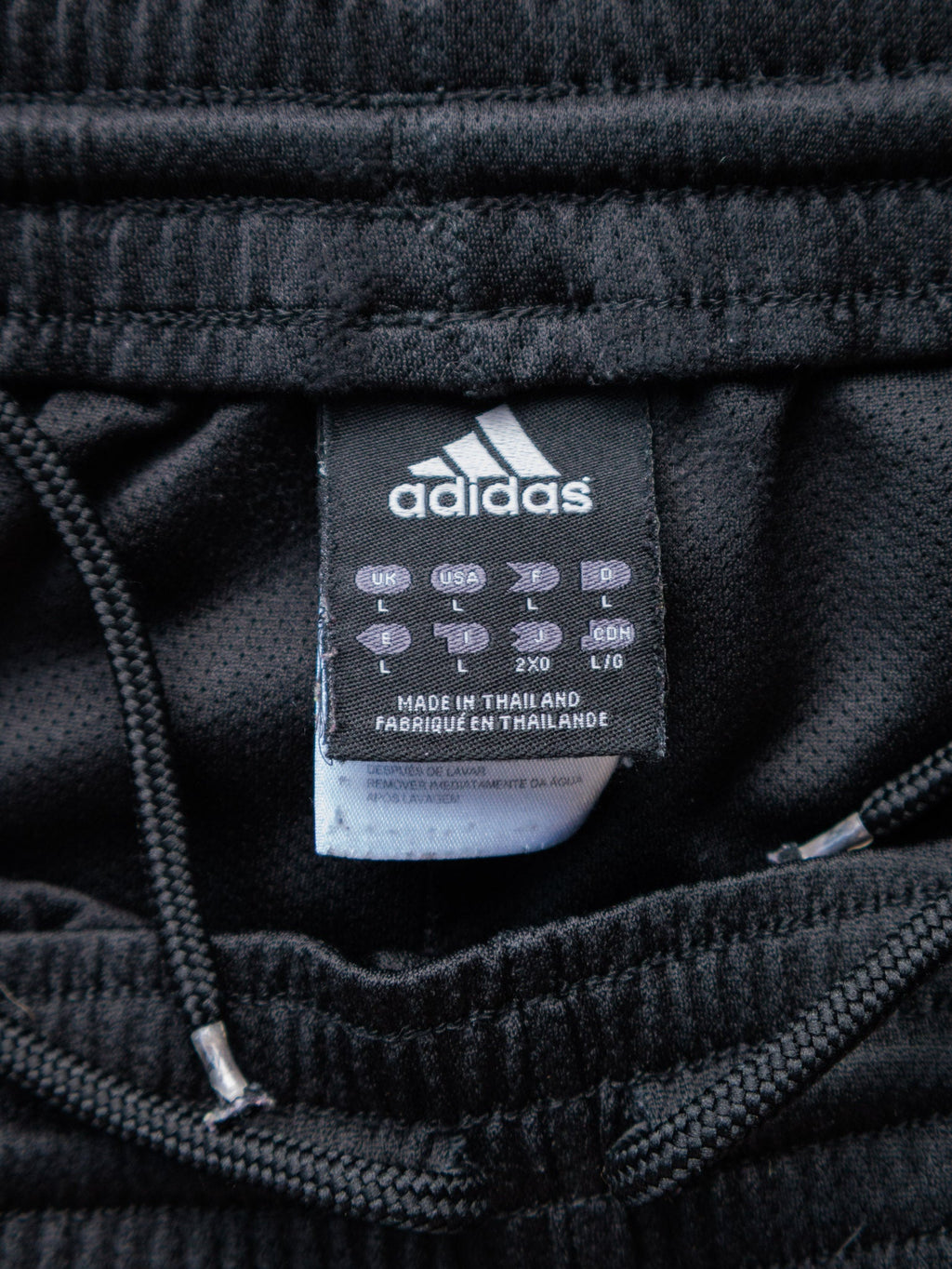 Vintage 00s Black Adidas Mesh Shorts (L)