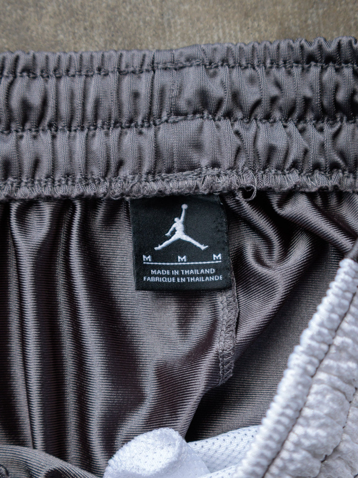 Vintage 00s Grey Jordan Basketball Shorts (M)