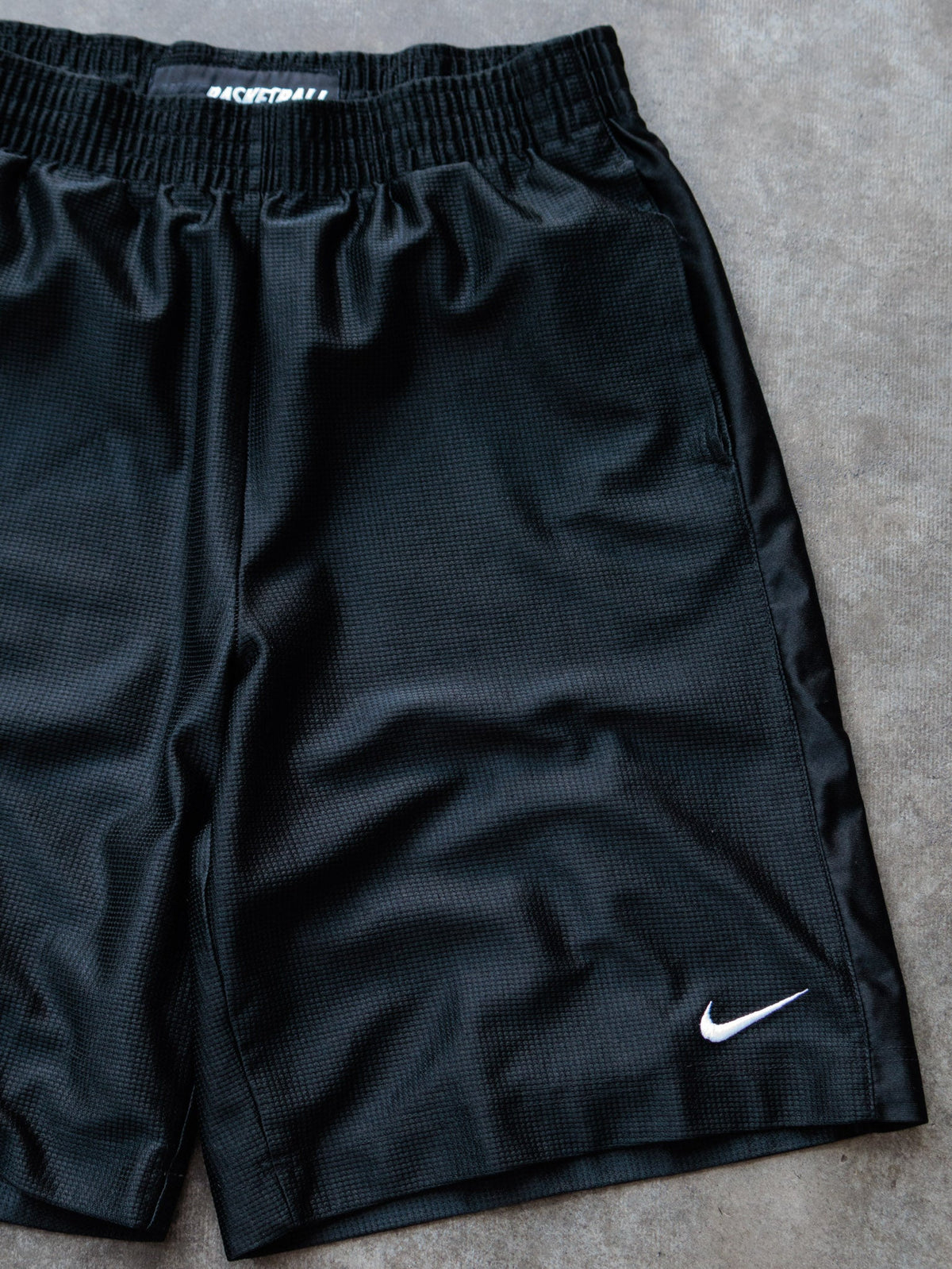 Vintage Black Nike Basketball Shorts (S)