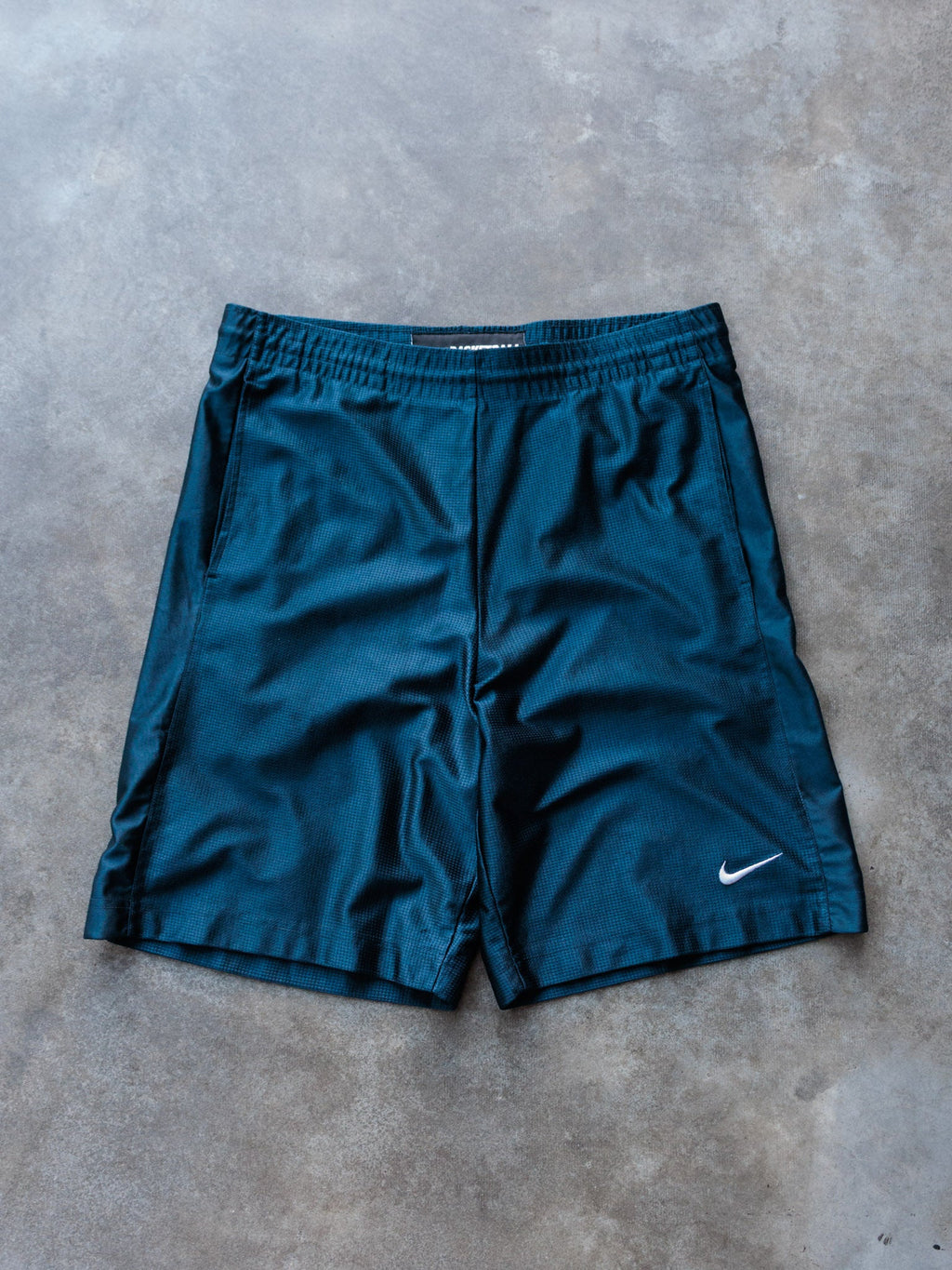 Vintage 90s Navy Nike Basketball Shorts (L)