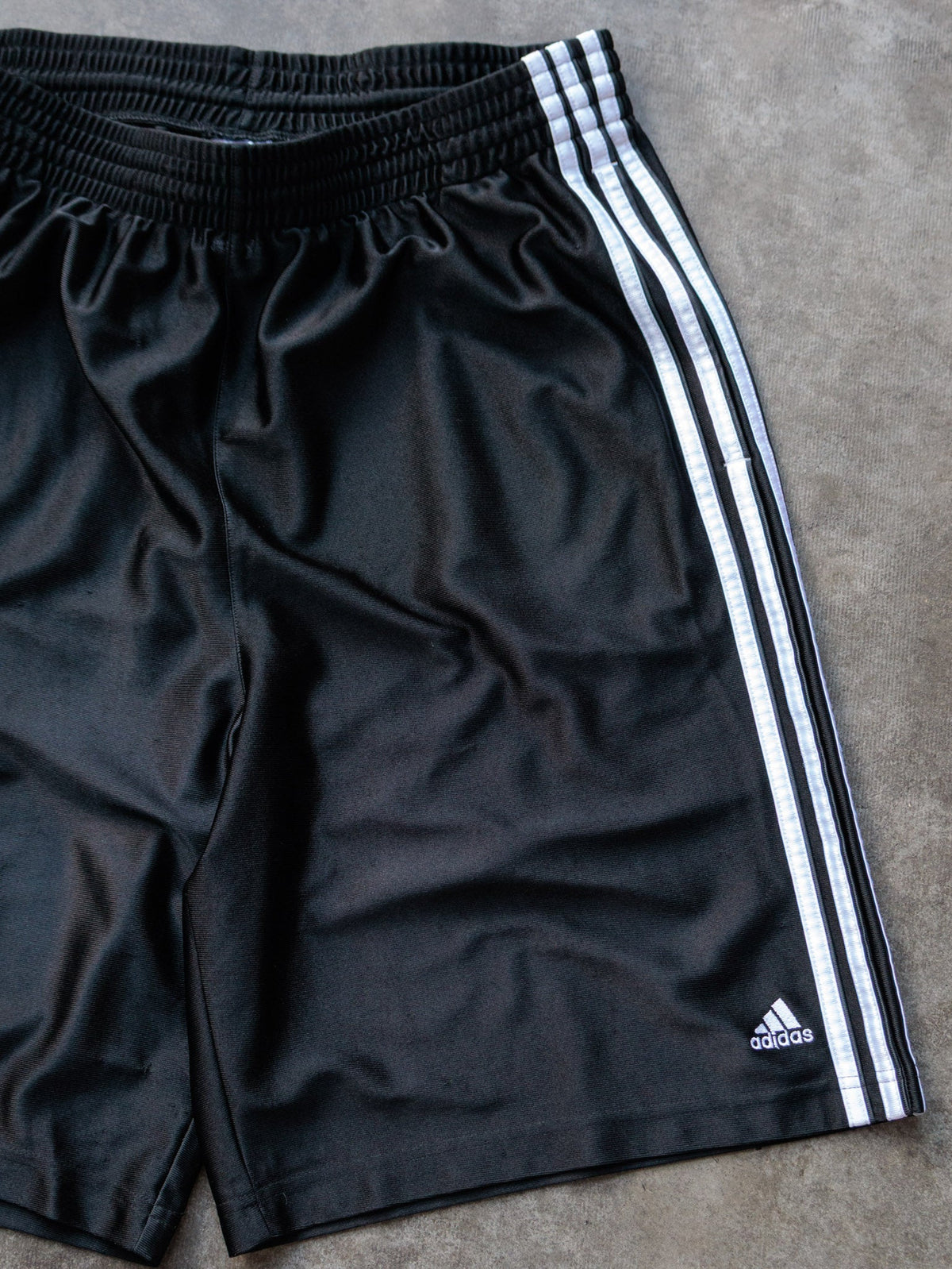 Vintage 00s Black Adidas Shorts (XL)