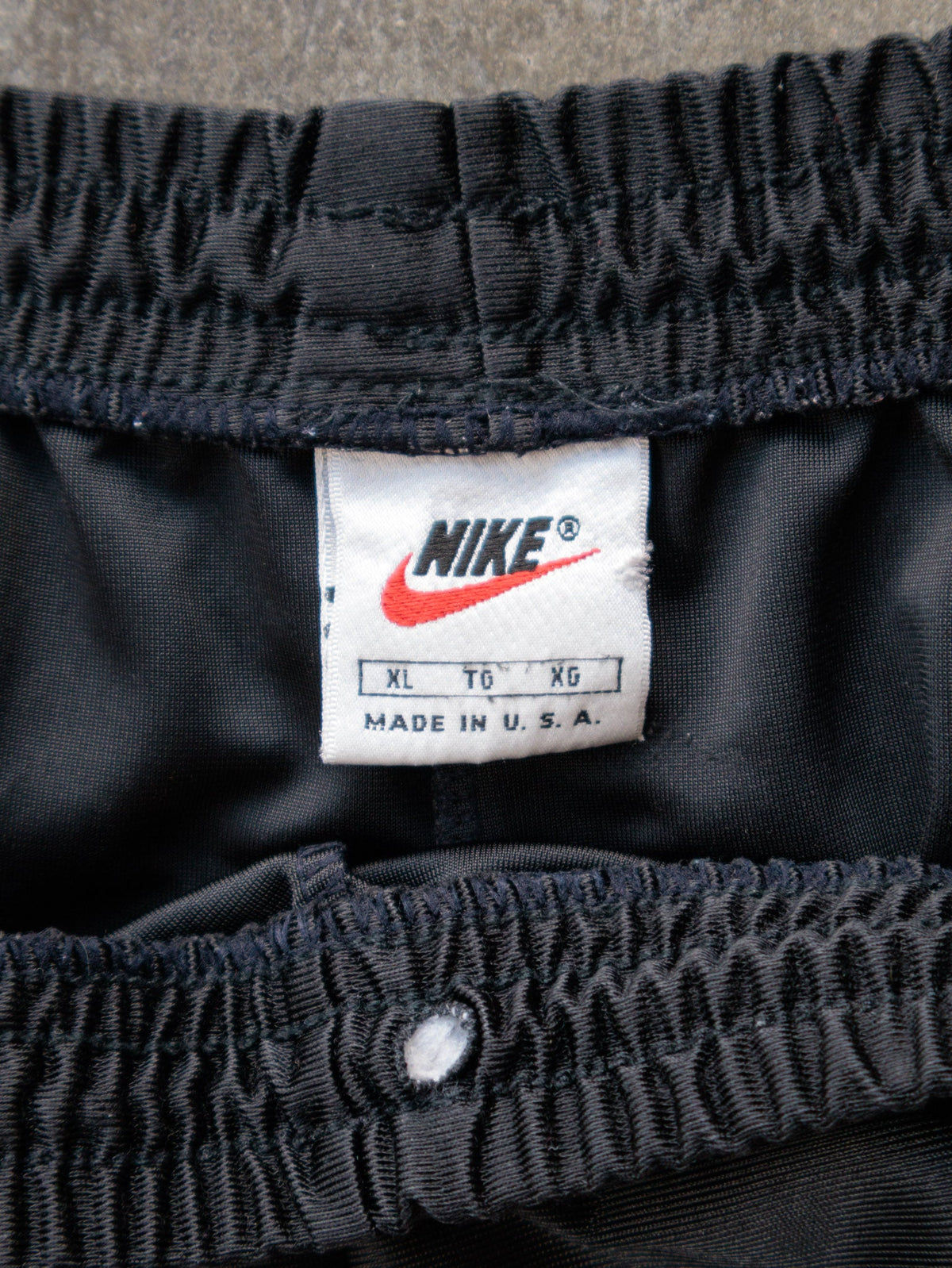 Vintage 90s Black Nike Shorts (XL)