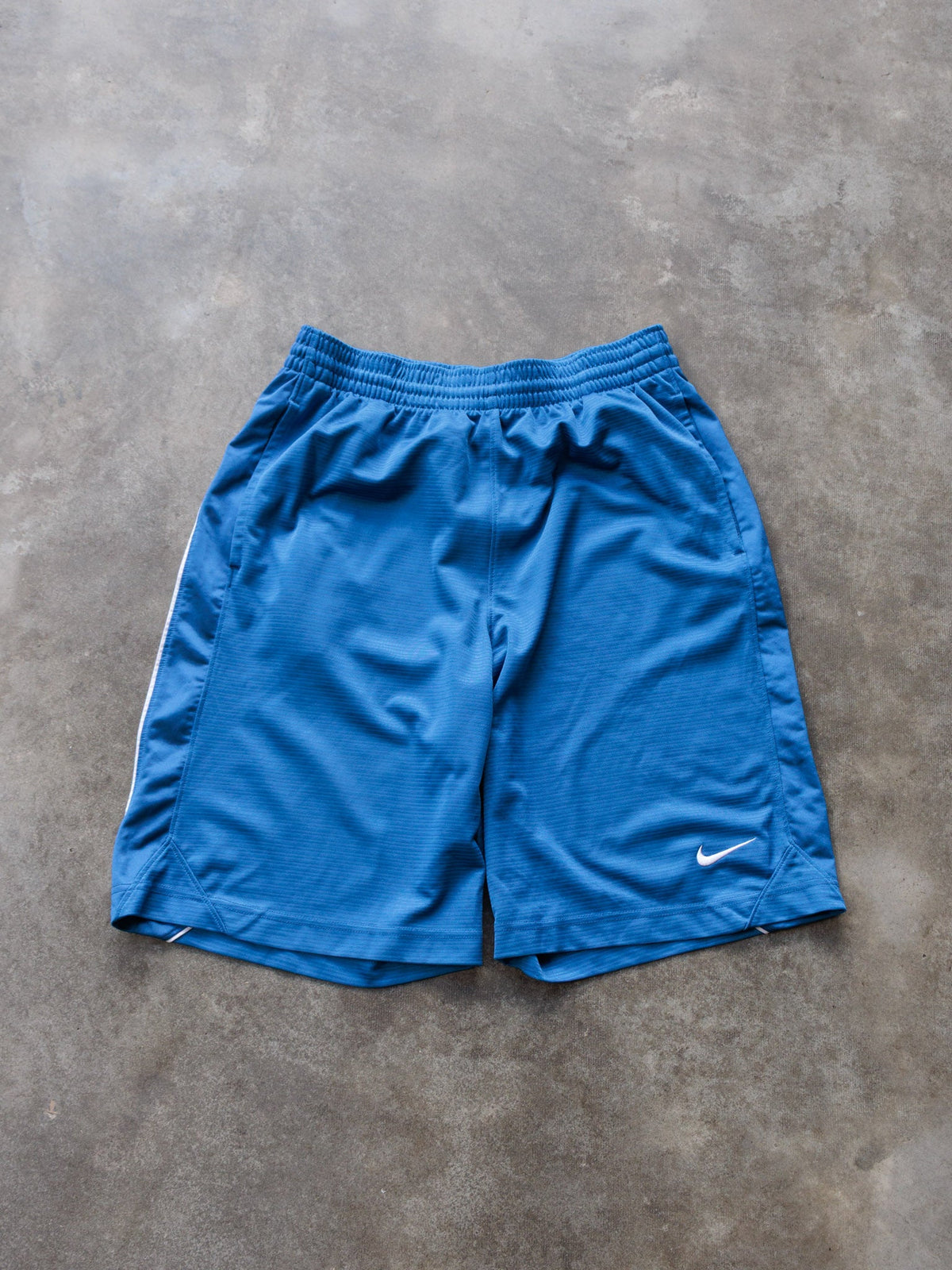 Vintage Blue Nike Shorts (M)