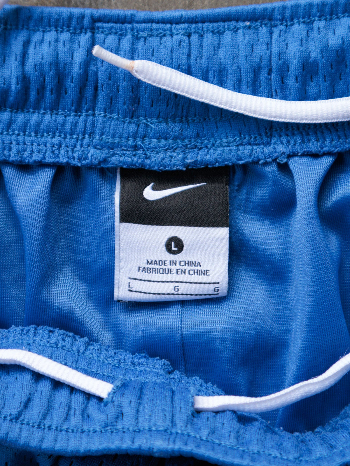 Vintage 00s Blue Nike Mesh Shorts (L)
