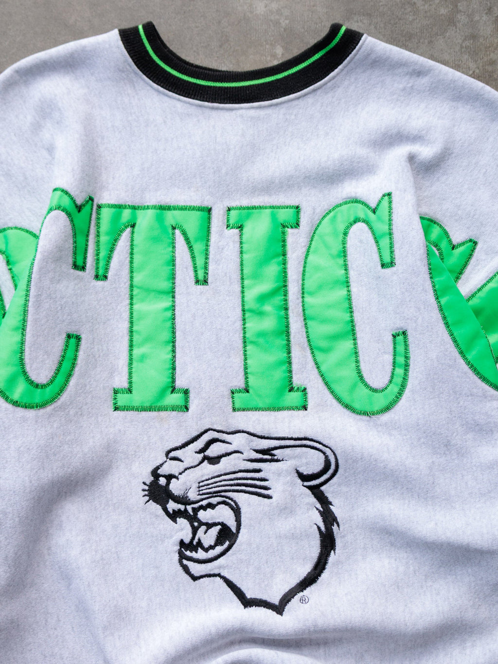 Vintage 90s Grey Arctic Cat Sweatshirt (S)