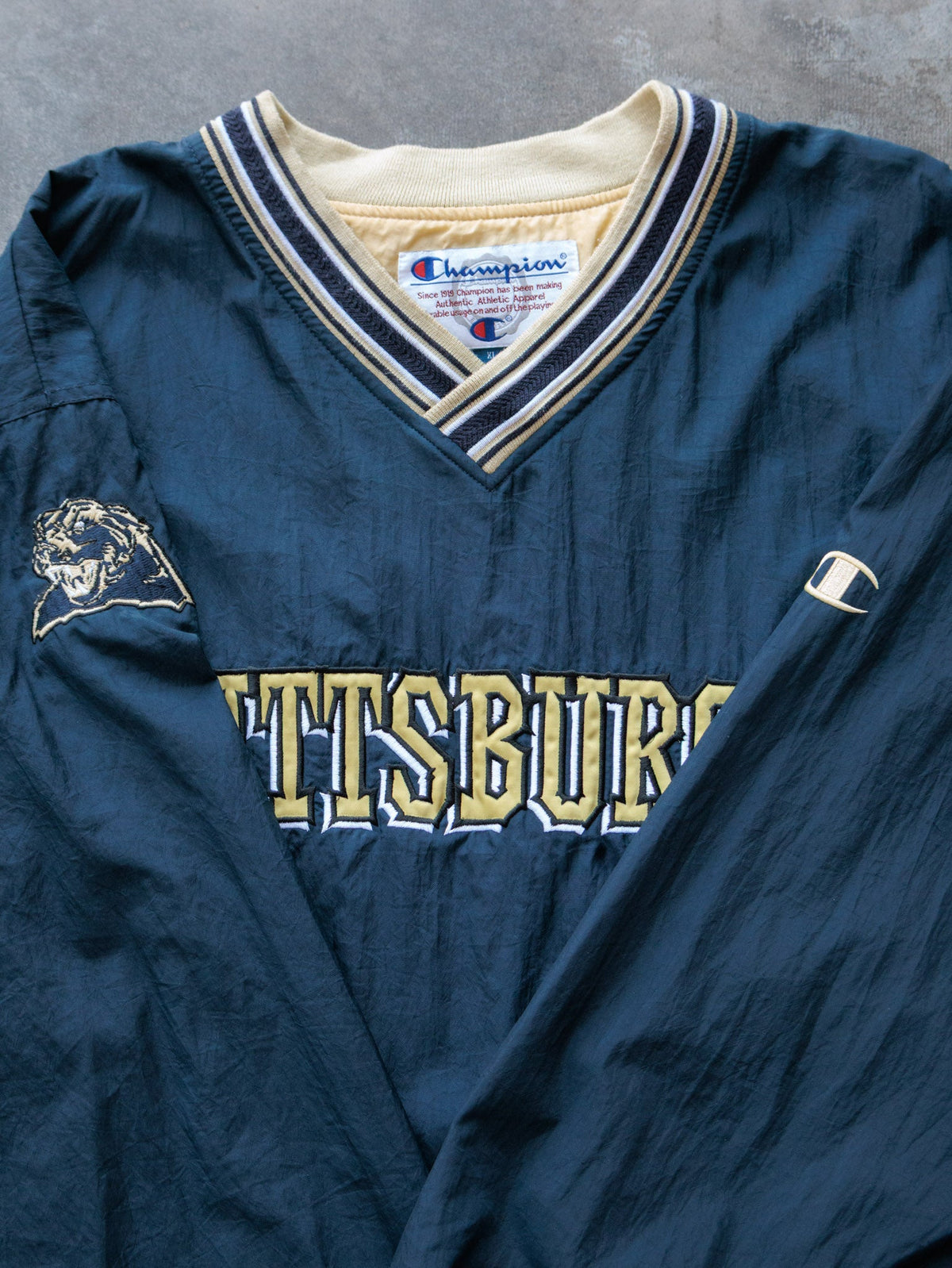 Vintage 90s Navy Champion Pittsburgh Panthers V-Neck Windbreaker (XL)
