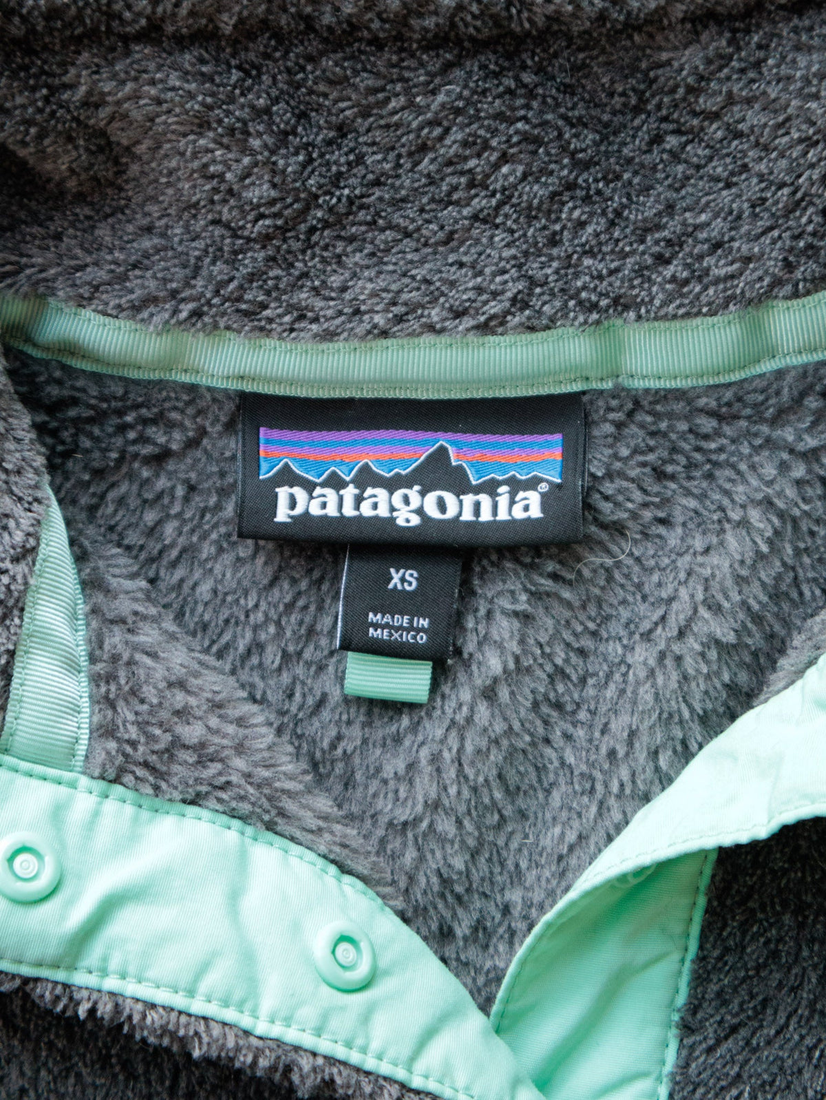 Grey Patagonia Re-Tool Snap-T Pullover (XS)