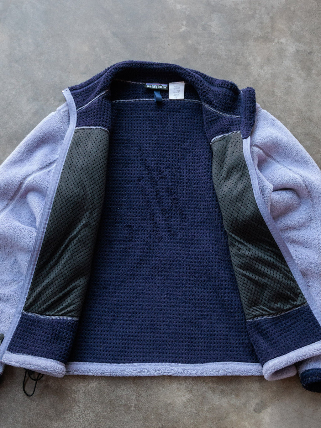 Vintage 00s Purple Patagonia Fleece Jacket (Women's M)