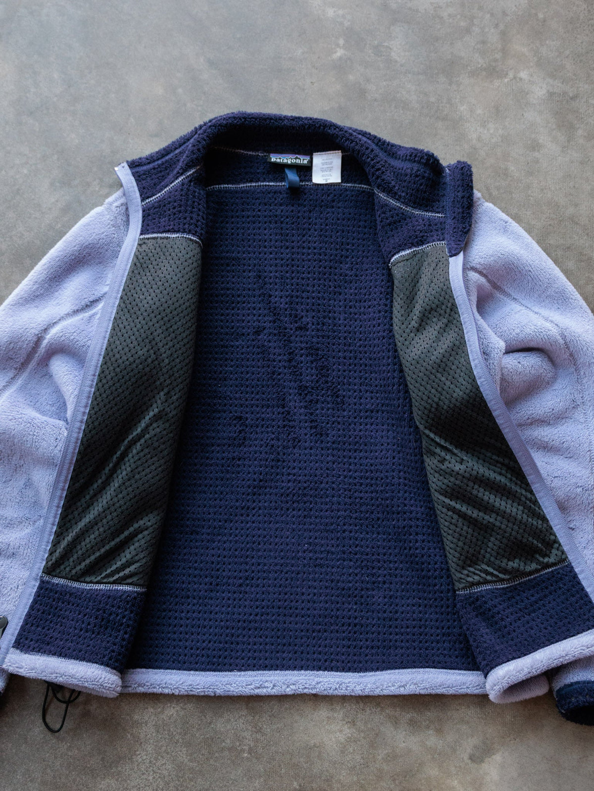 Vintage 00s Purple Patagonia Fleece Jacket (Women's M)