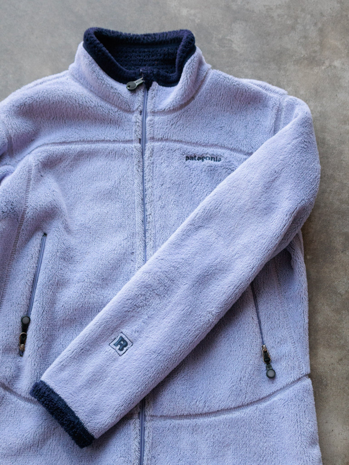 Vintage 00s Purple Patagonia Fleece Jacket (Women's M)