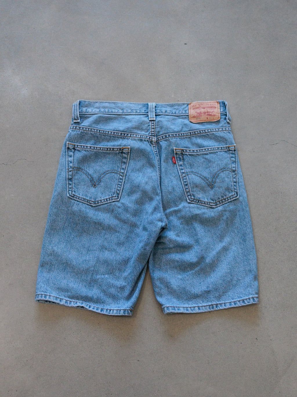 Vintage Blue Levi's 505 Denim Shorts (W31)