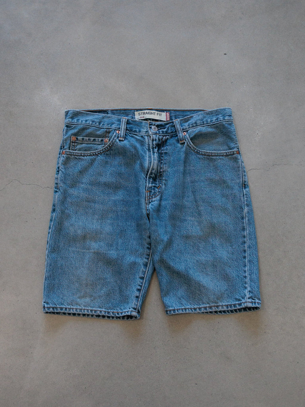Vintage Blue Levi's 505 Denim Shorts (W32)