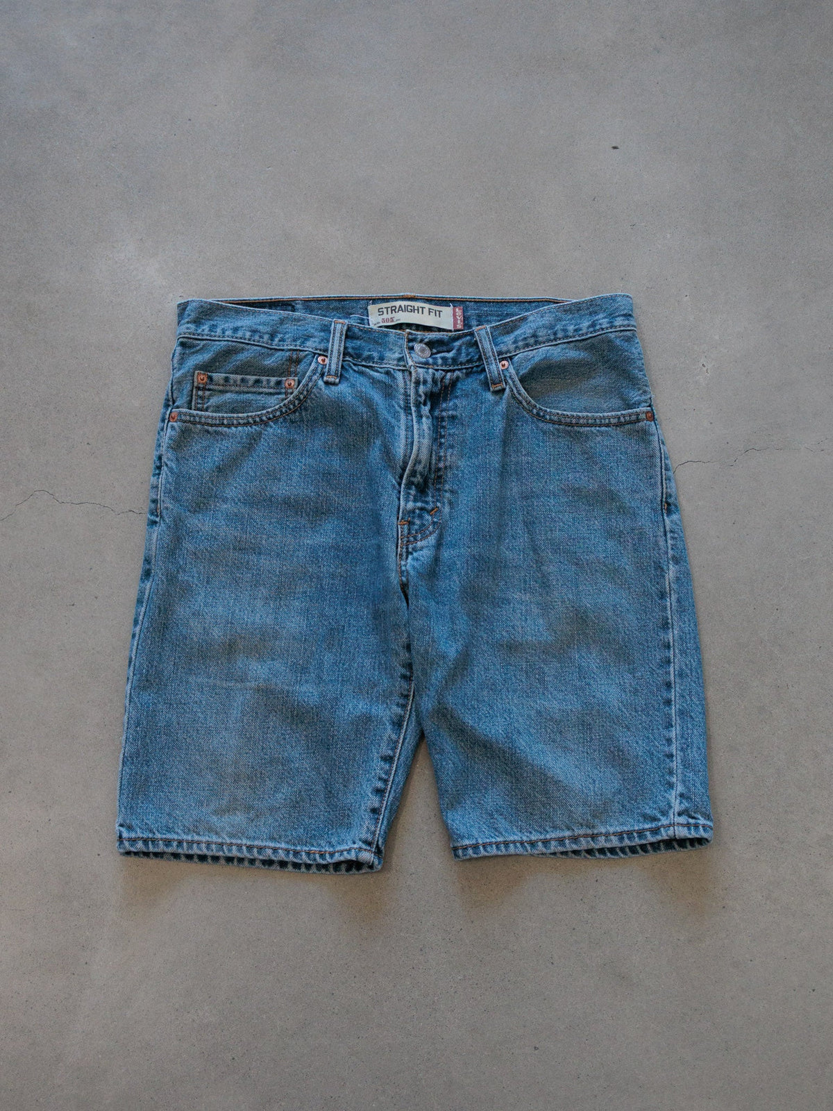 Vintage Blue Levi's 505 Denim Shorts (W32)