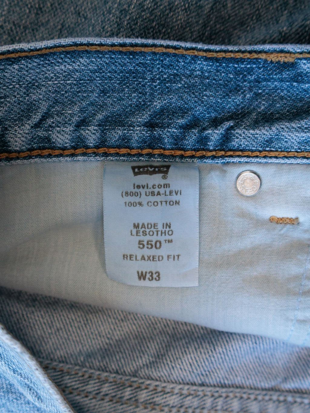 Vintage 00s Blue Levi's Denim Shorts (W33)