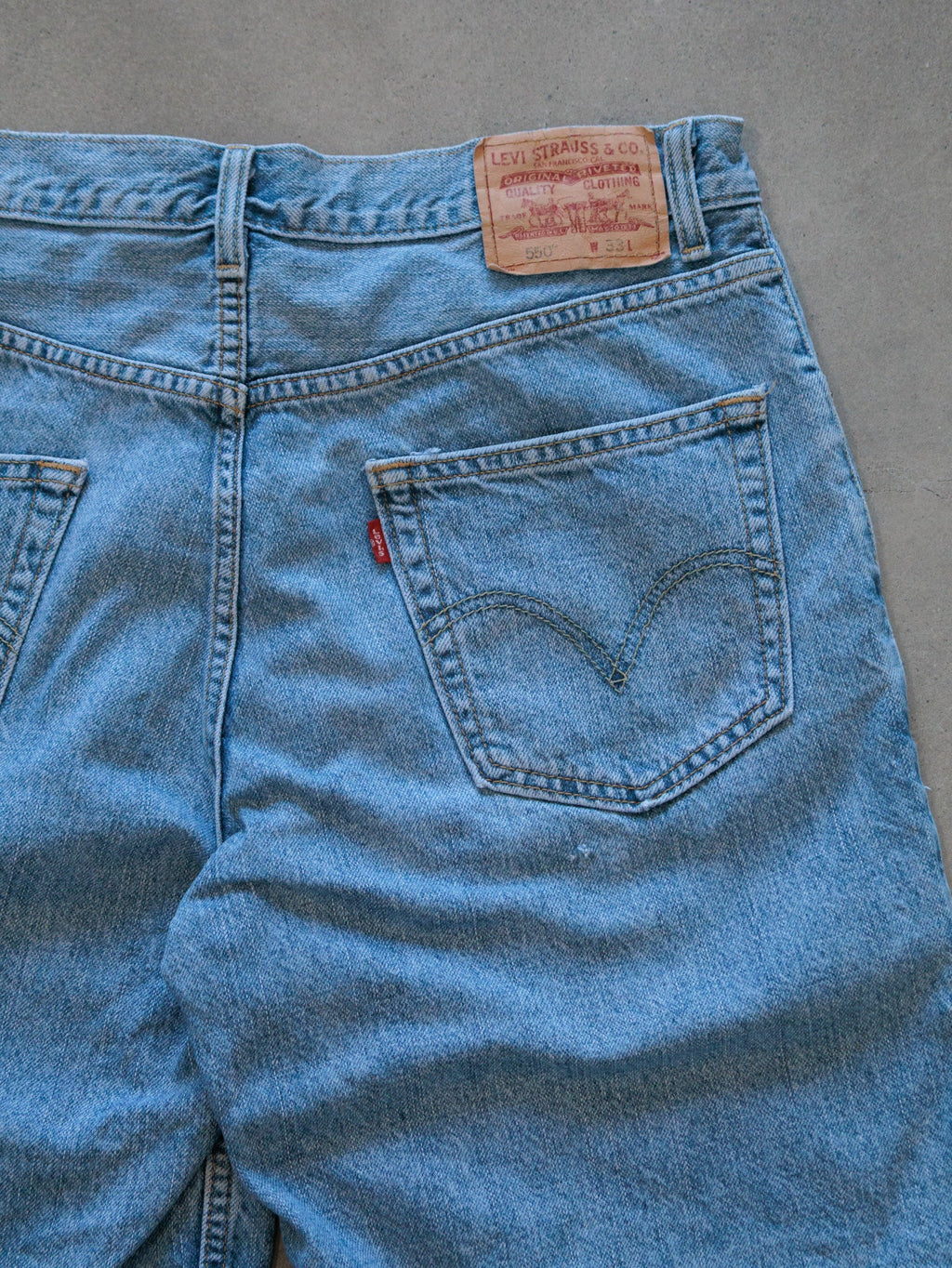 Vintage 00s Blue Levi's Denim Shorts (W33)