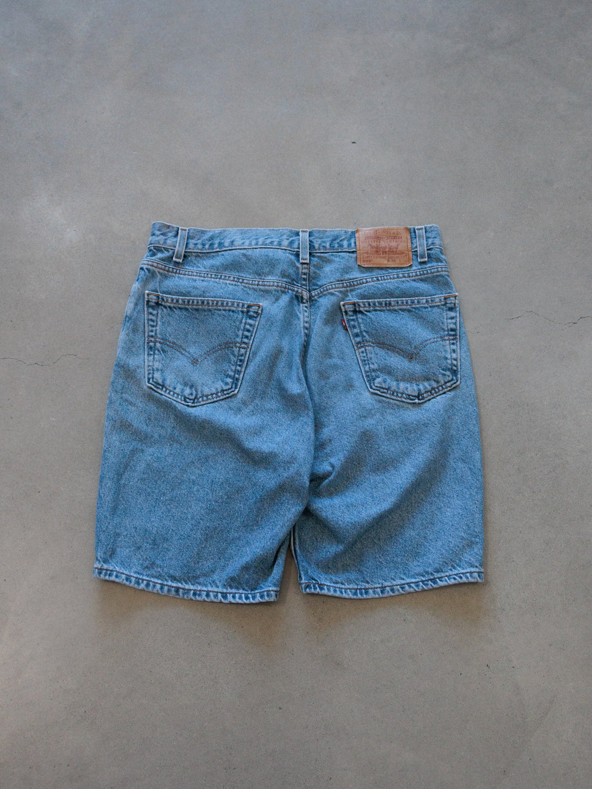 Vintage 00s Blue Levi's 505 Denim Shorts (W36)