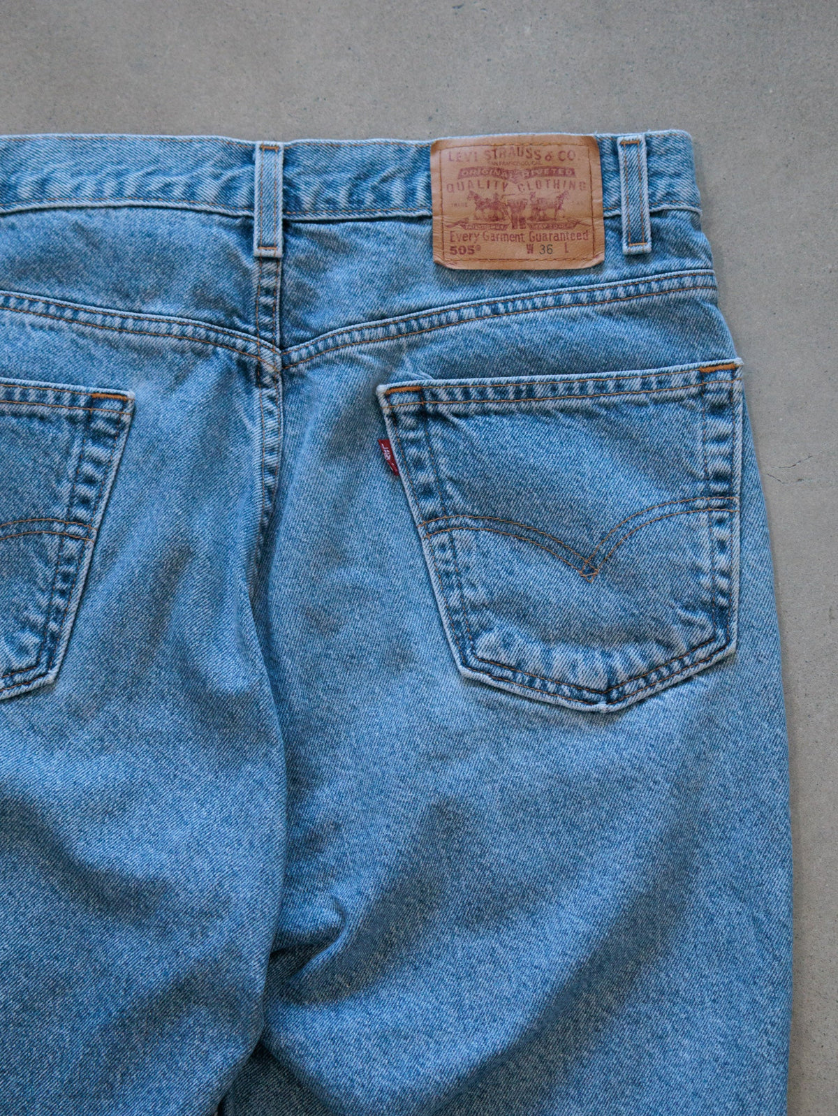 Vintage 00s Blue Levi's 505 Denim Shorts (W36)