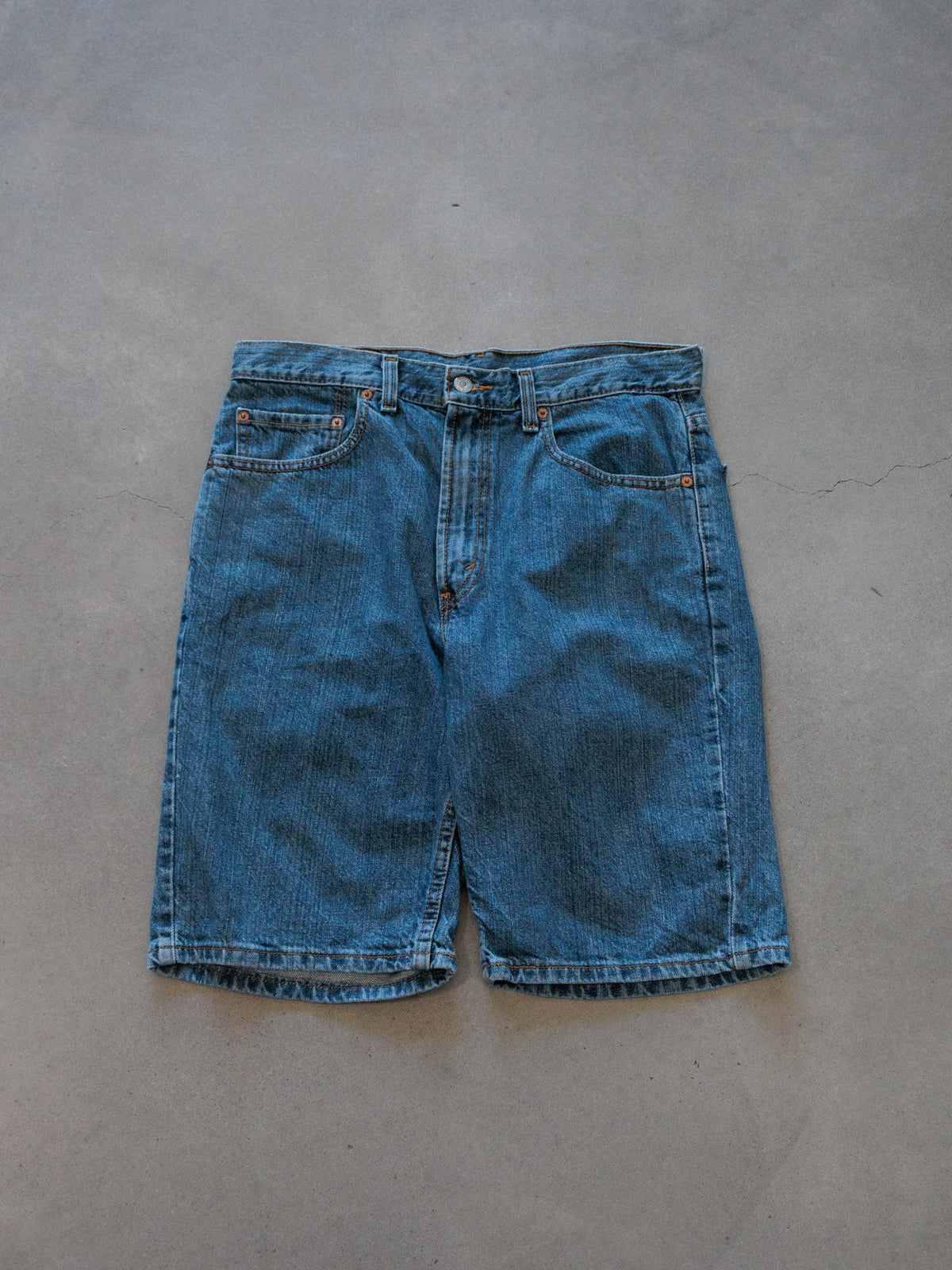 Vintage Blue Levi's 505 Denim Shorts (W32)