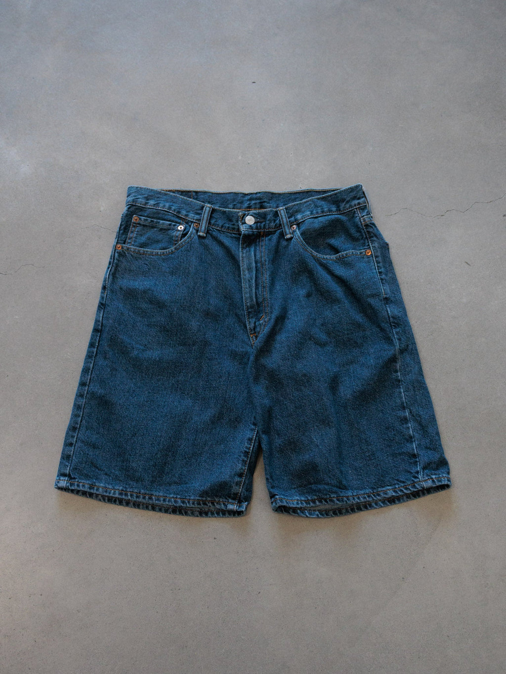 Vintage Blue Levi's 550 Denim Shorts (W34)