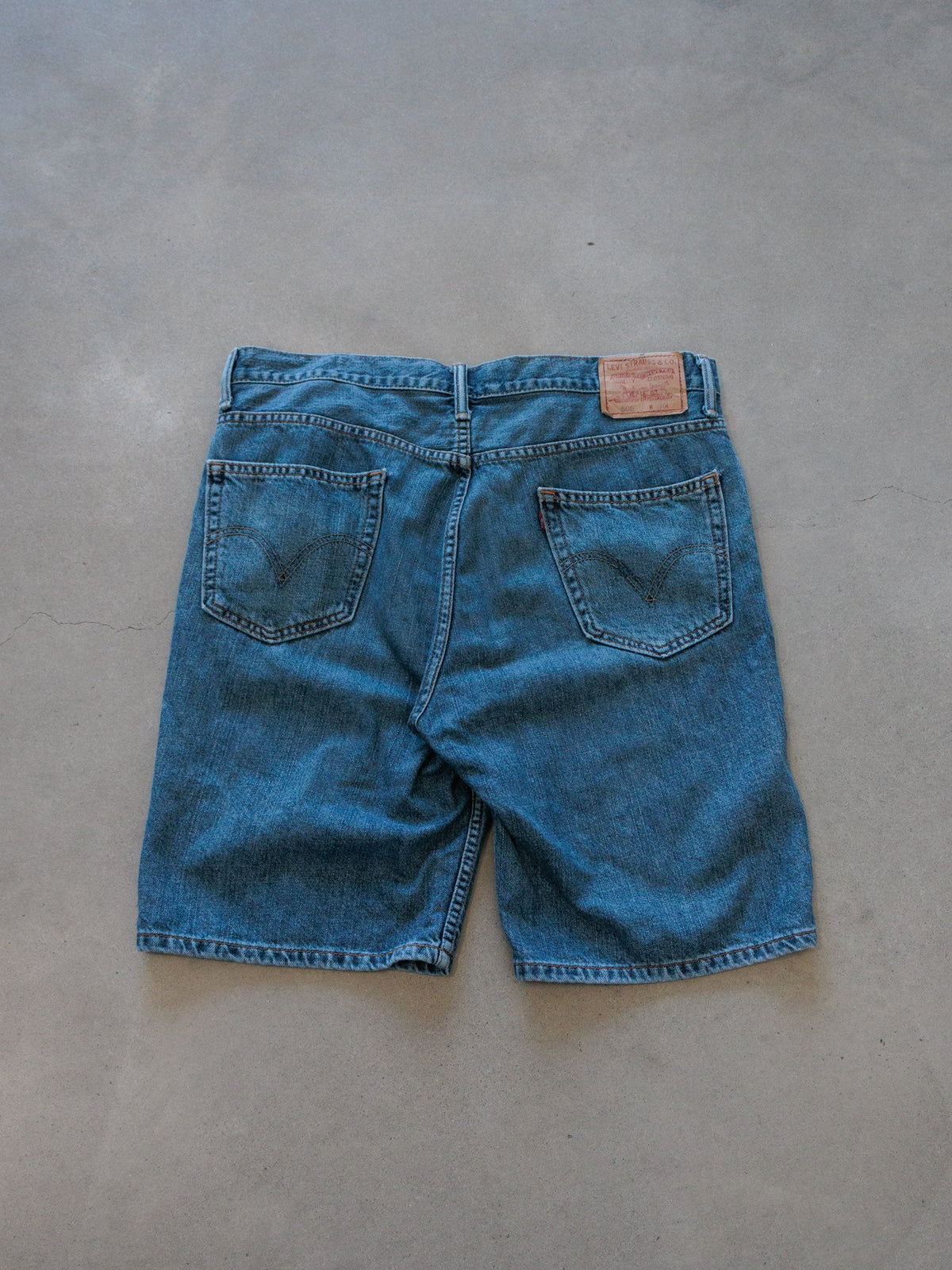 Vintage 00s Blue Levi's 505 Denim Shorts (W36)