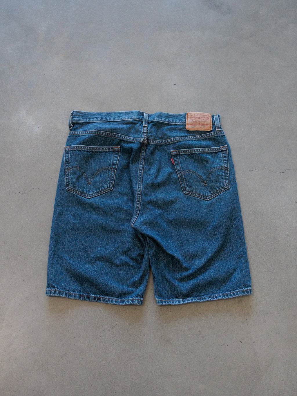 Vintage 00s Blue Levi's 505 Denim Shorts (W36)