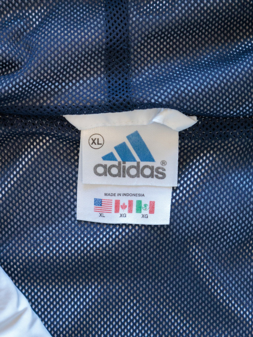 Vintage 00s White Adidas Hooded Pullover Windbreaker (XL)