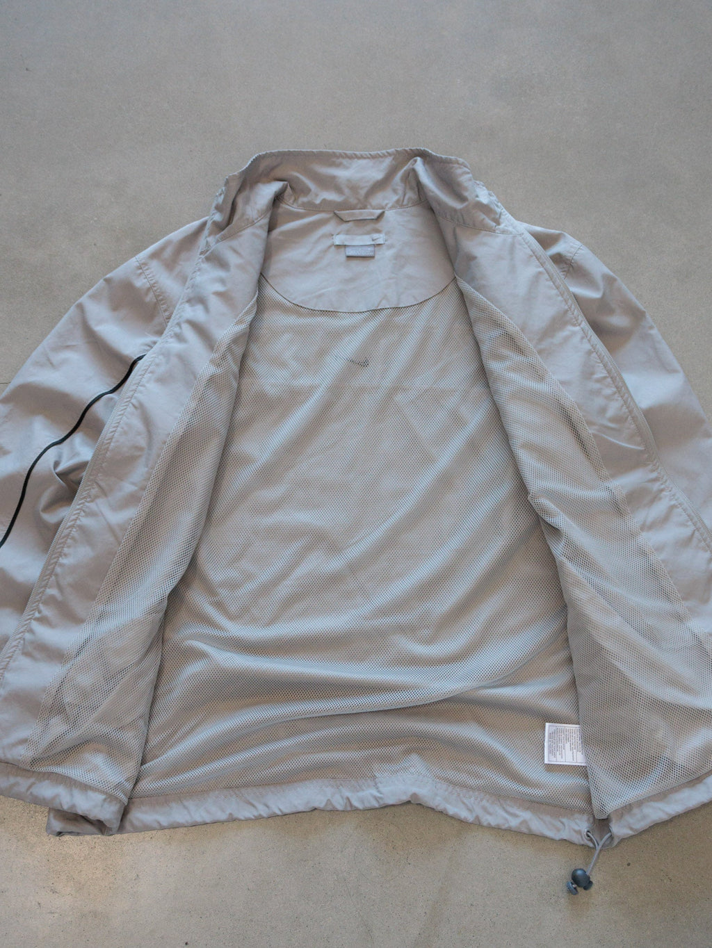 Vintage 00s Grey Nike Windbreaker (M)