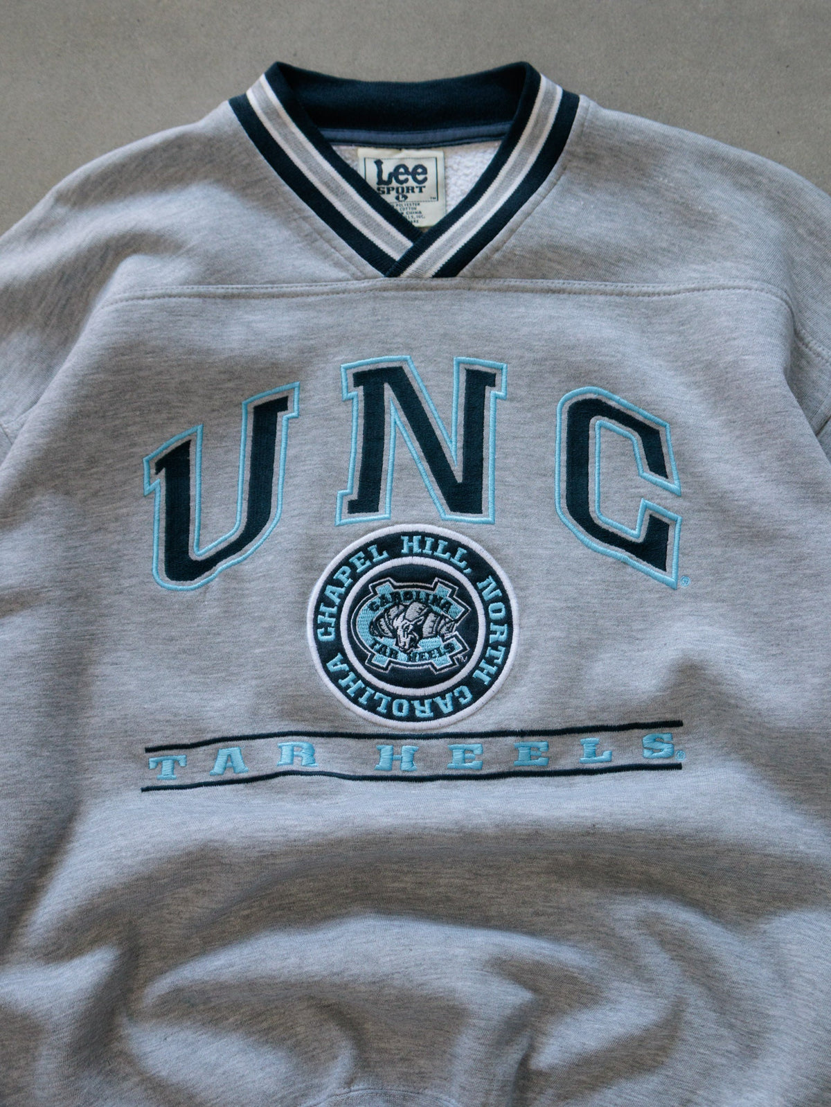 Vintage 90s Lee Sport UNC Tar Heels Sweatshirt (L)