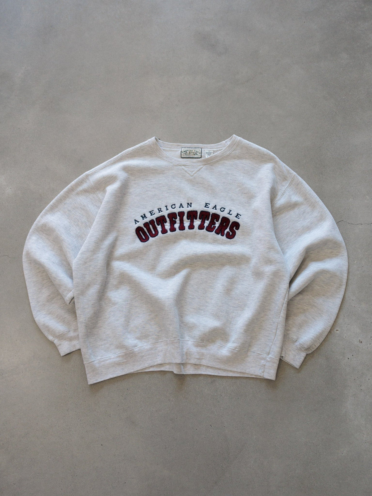 Vintage 90s Grey American Eagle Outfitters Sweatshirt (L)