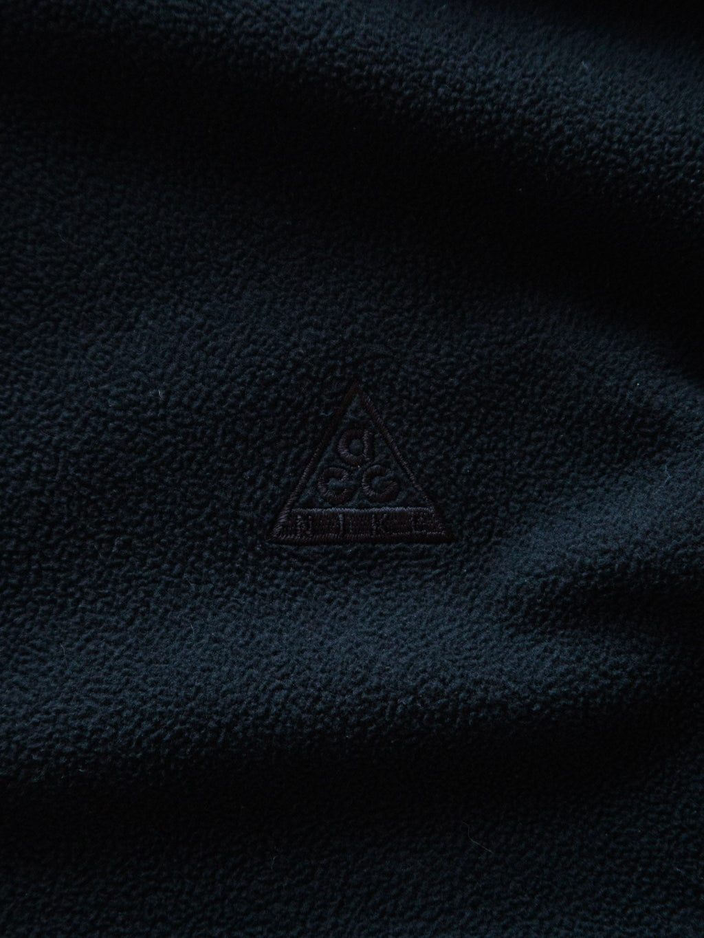 Vintage 90s Black Nike ACG Fleece Quarter Zip (XL)