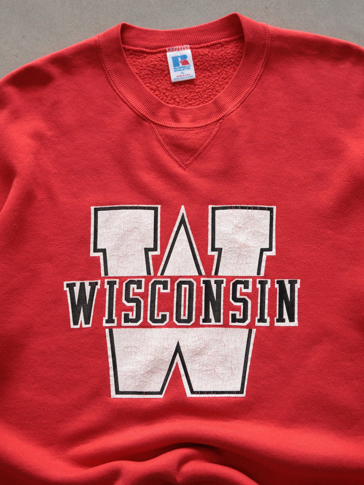 Vintage 90s Russell Athletic Wisconsin Badgers Sweatshirt (XL)