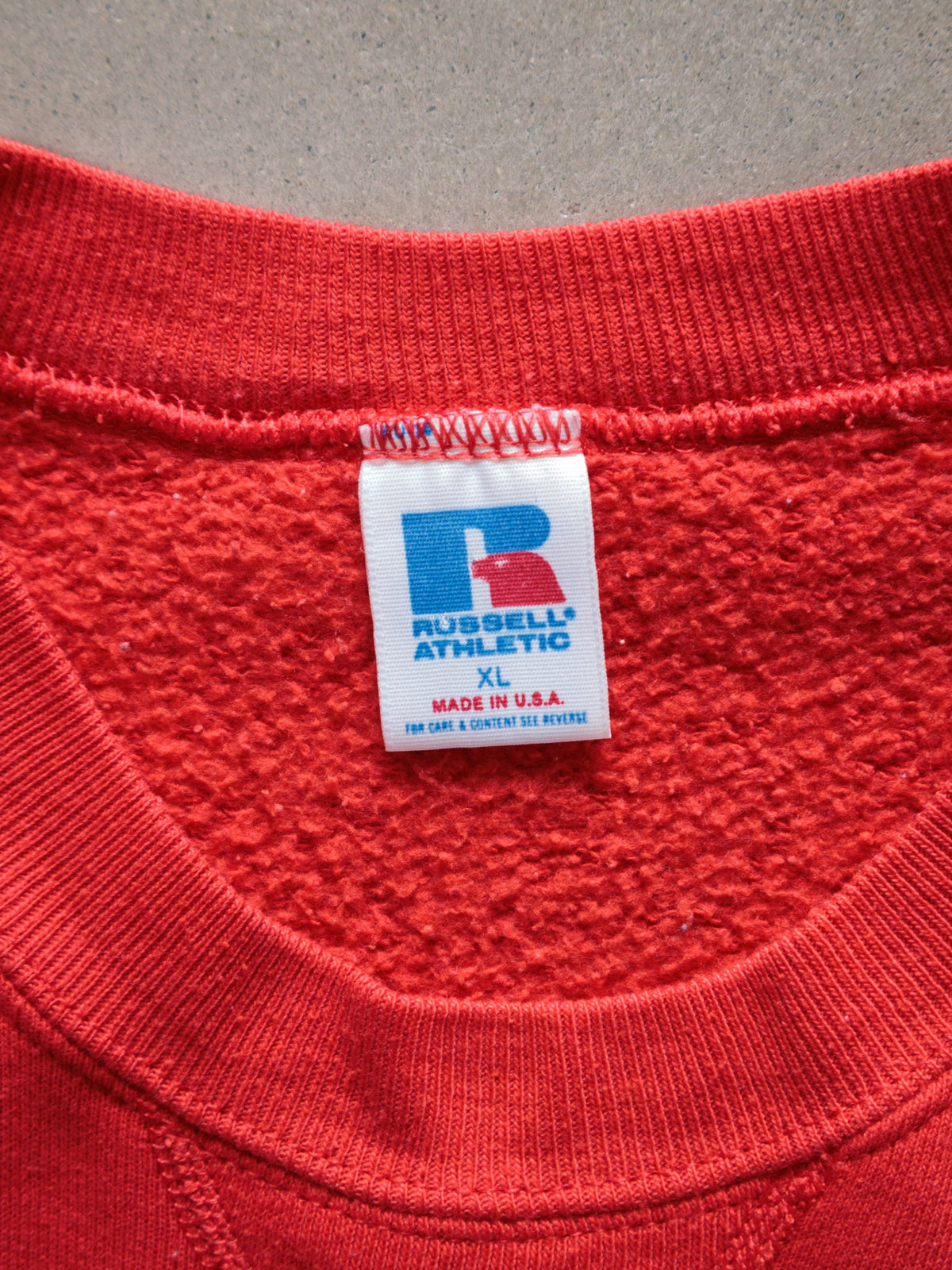 Vintage 90s Russell Athletic Wisconsin Badgers Sweatshirt (XL)