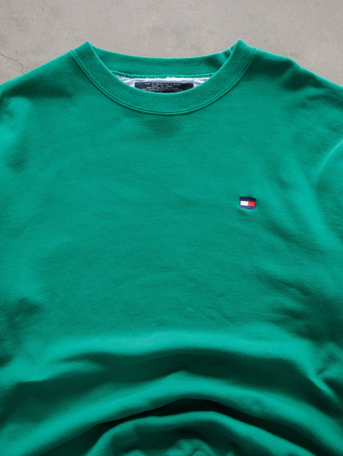 Vintage 90s Green Tommy Hilfiger Sweatshirt (L)