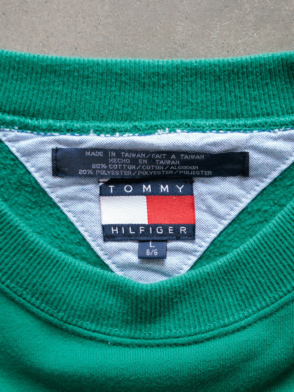 Vintage 90s Green Tommy Hilfiger Sweatshirt (L)