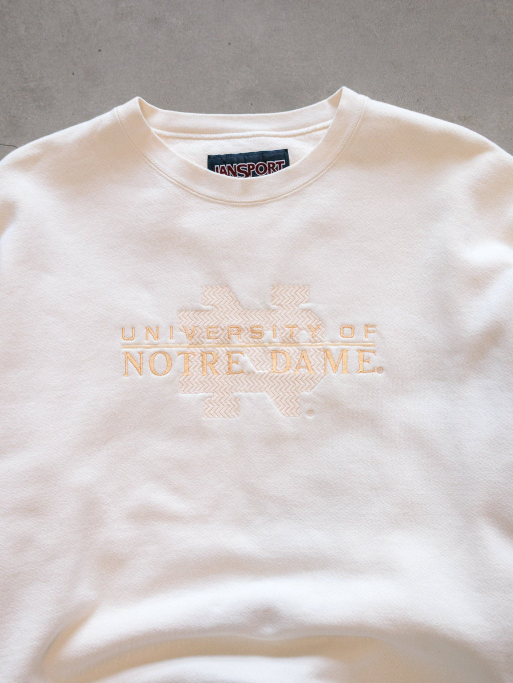 Vintage 90s Cream University of Notre Dame Sweatshirt (L)