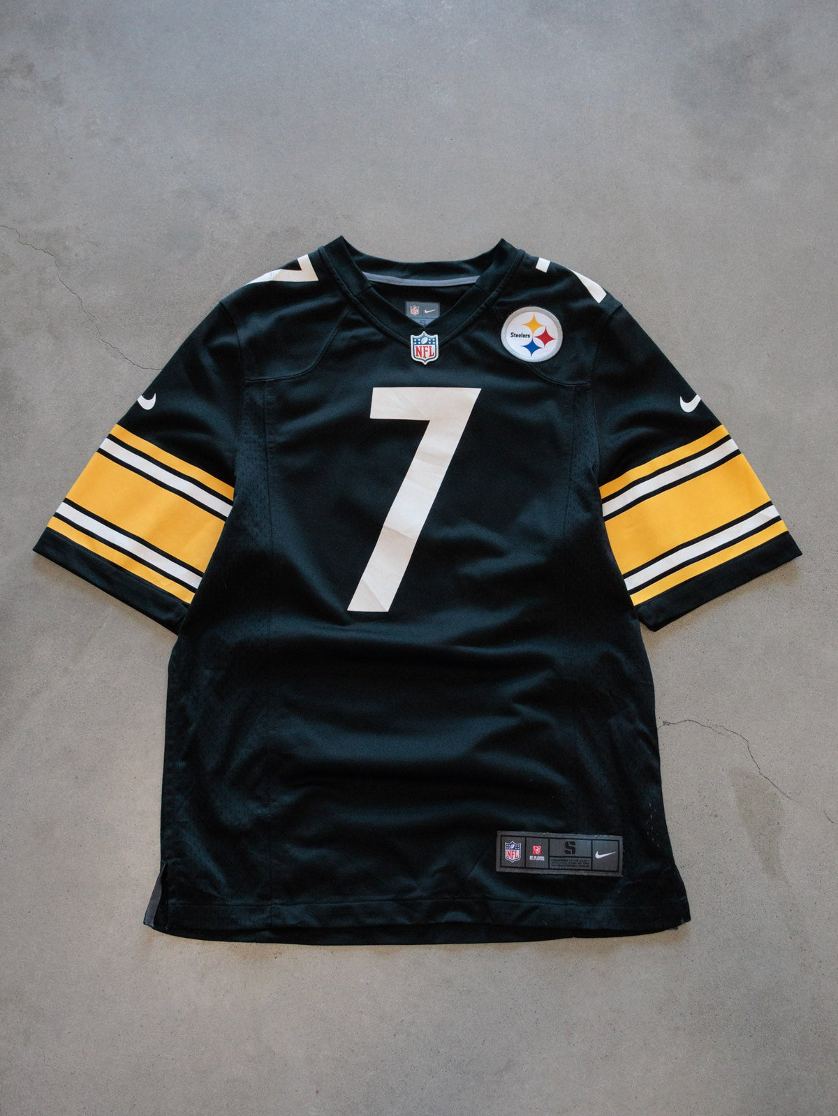 Vintage Black Nike Pittsburgh Steelers Roethlisberger Jersey (S)